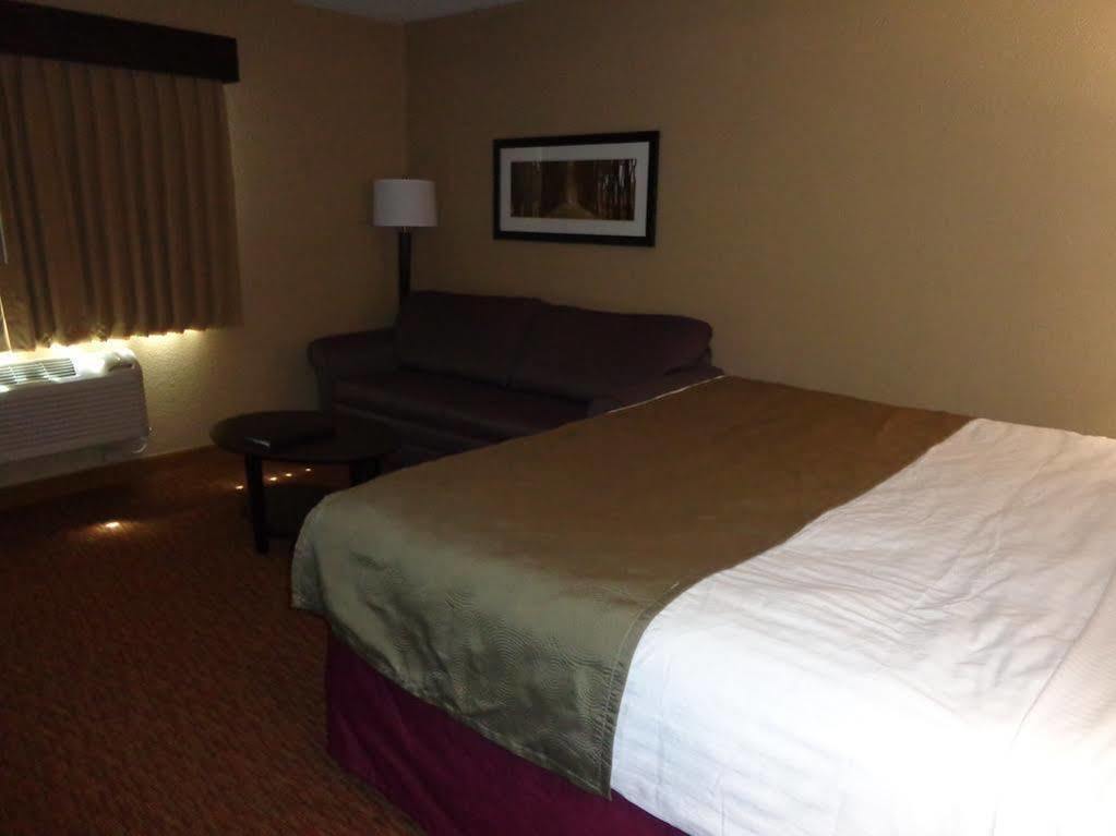 Americinn By Wyndham Osceola מראה חיצוני תמונה