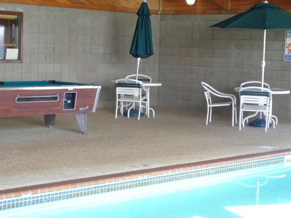 Americinn By Wyndham Osceola מראה חיצוני תמונה